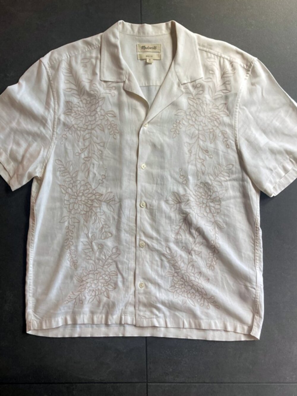Men's Madewell lightweight embroidered boxy short sleeve shirt cream size M